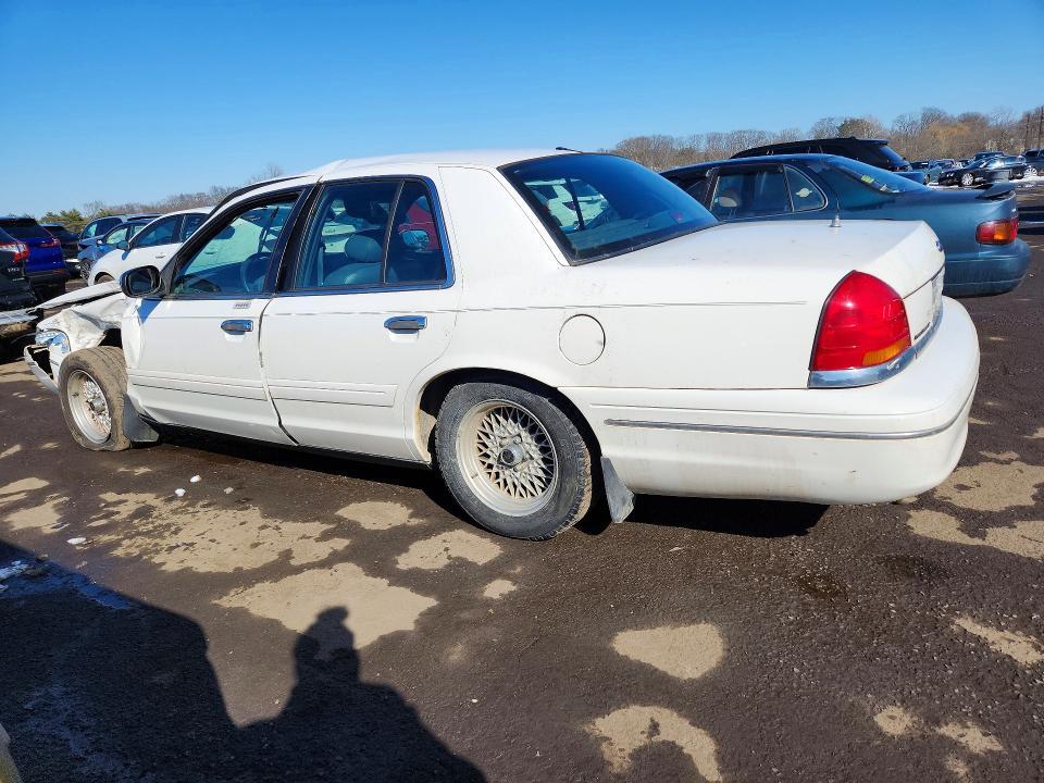 1999 Ford Crown Victoria lx