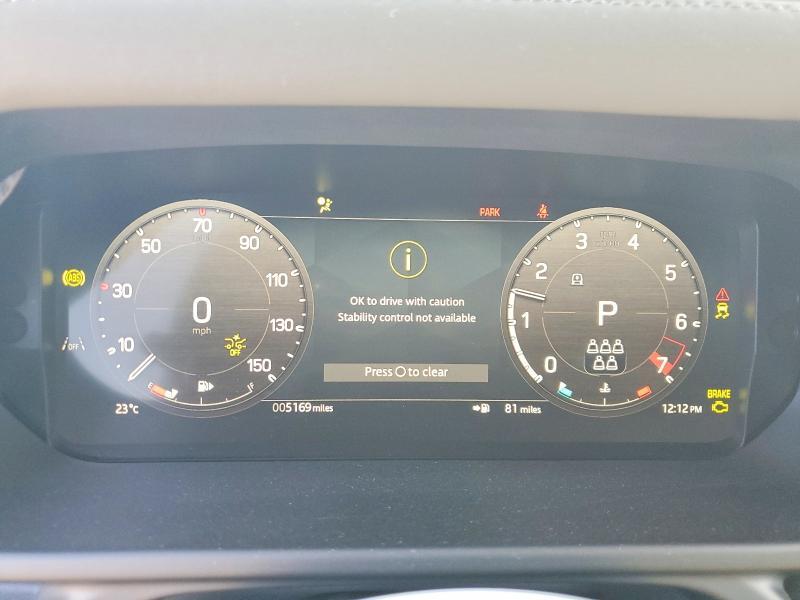 2025 Land Rover Defender 110 s