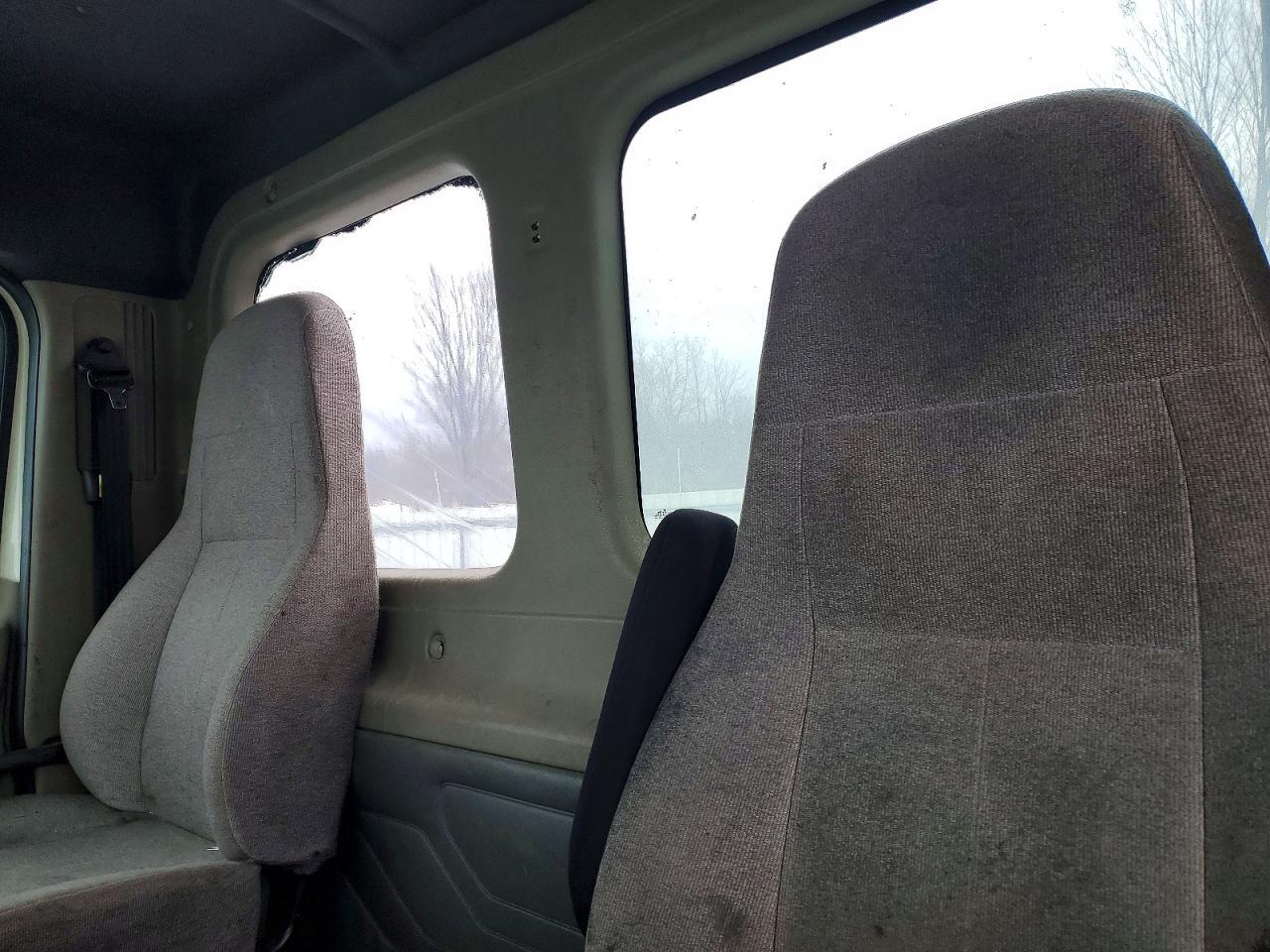 2016 Freigliner 2016 Freightliner Cascadia 125 Semi Truck