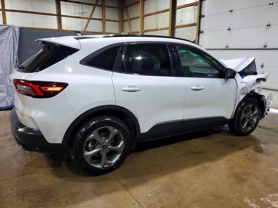 2026 Ford Escape st Line
