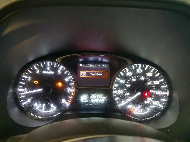 2015 Nissan Pathfinder sv