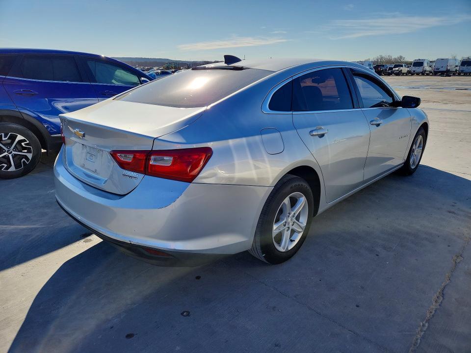 2019 Chev Malibu ls