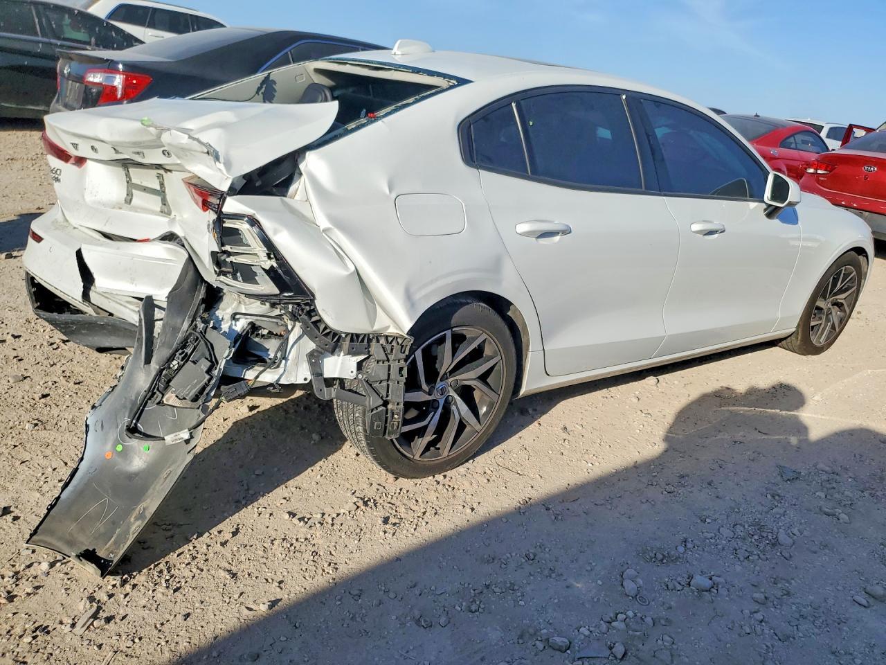 2020 Volvo S60 T5 Momentum