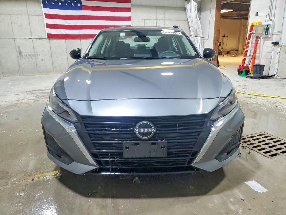 2025 Nissan Altima 2.5 sv