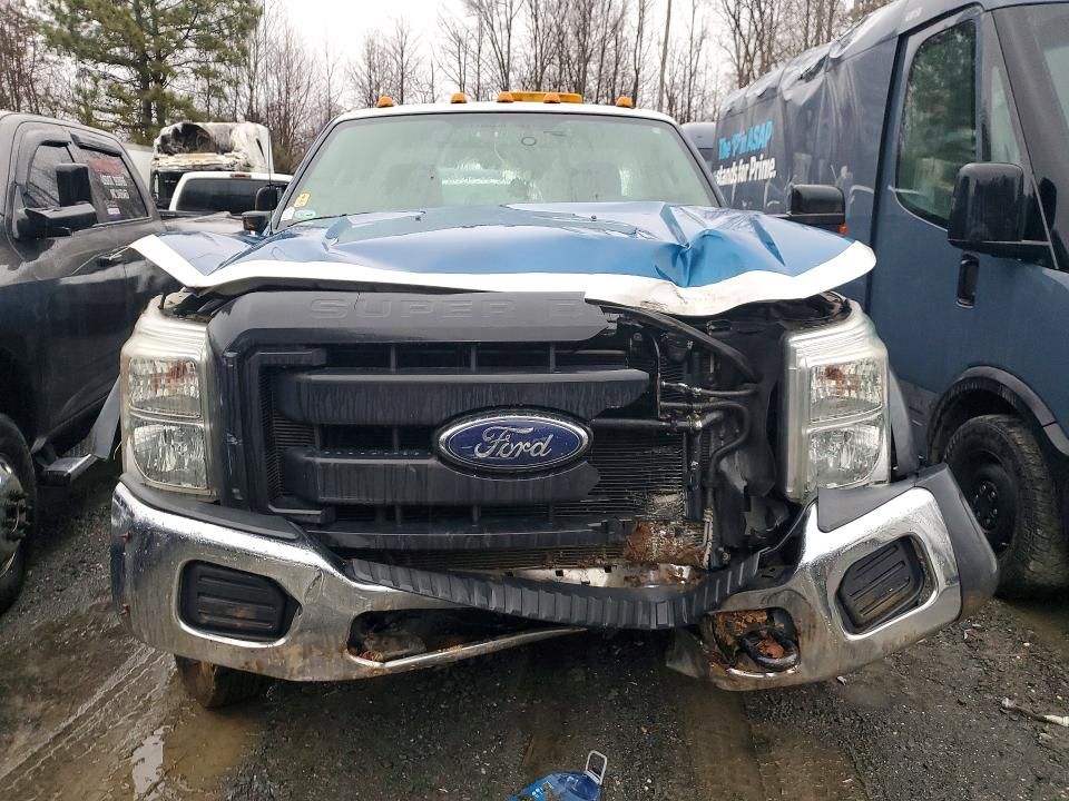 2014 Ford F450 Super Duty Utility / Service Truck