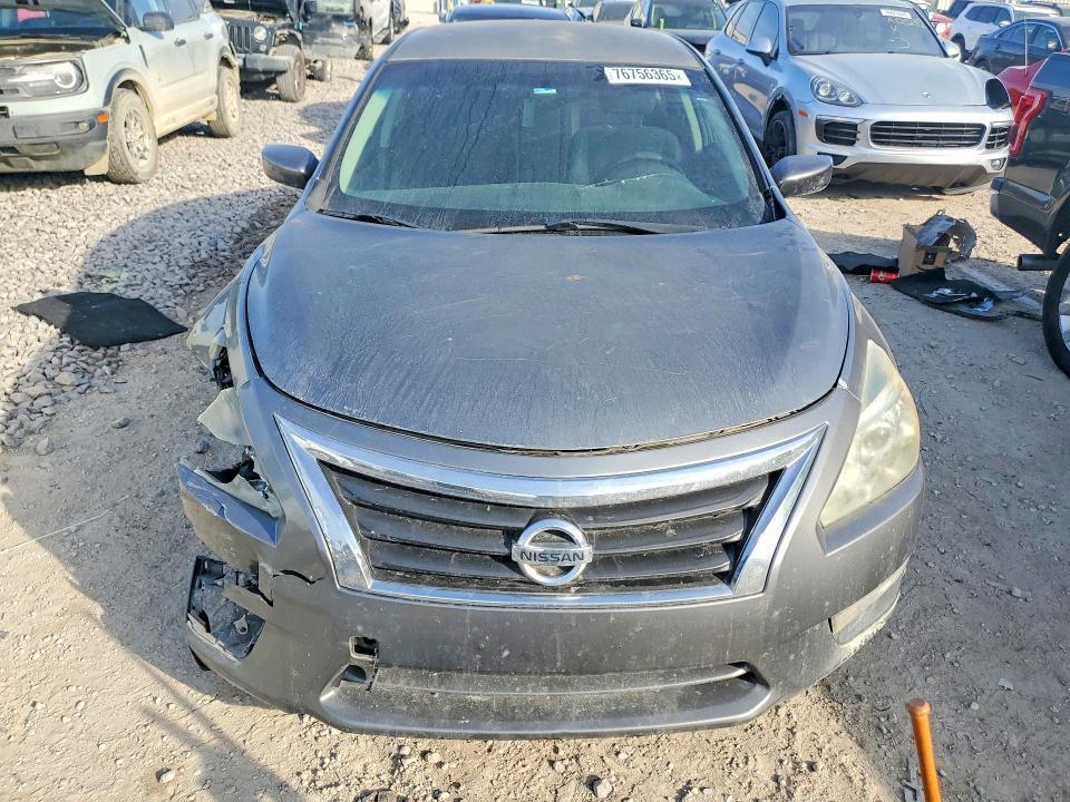 2015 Niss Altima 2.5 s