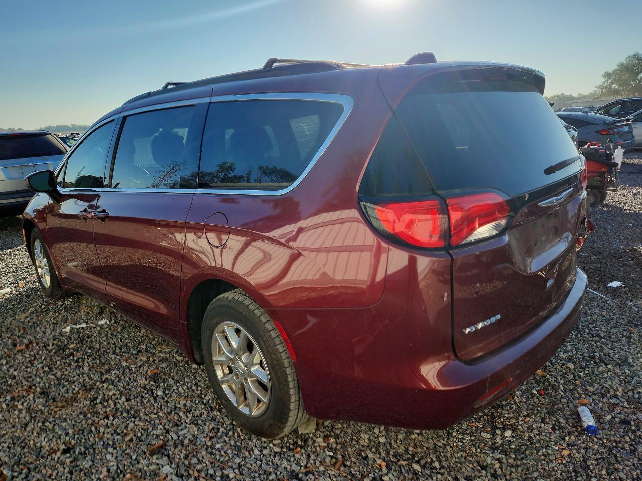 2020 Chrysler Voyager lxi