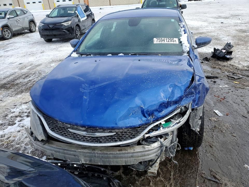 2016 Chrysler 200 Limited