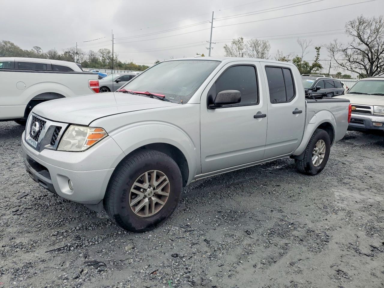 2016 Nissan Frontier s