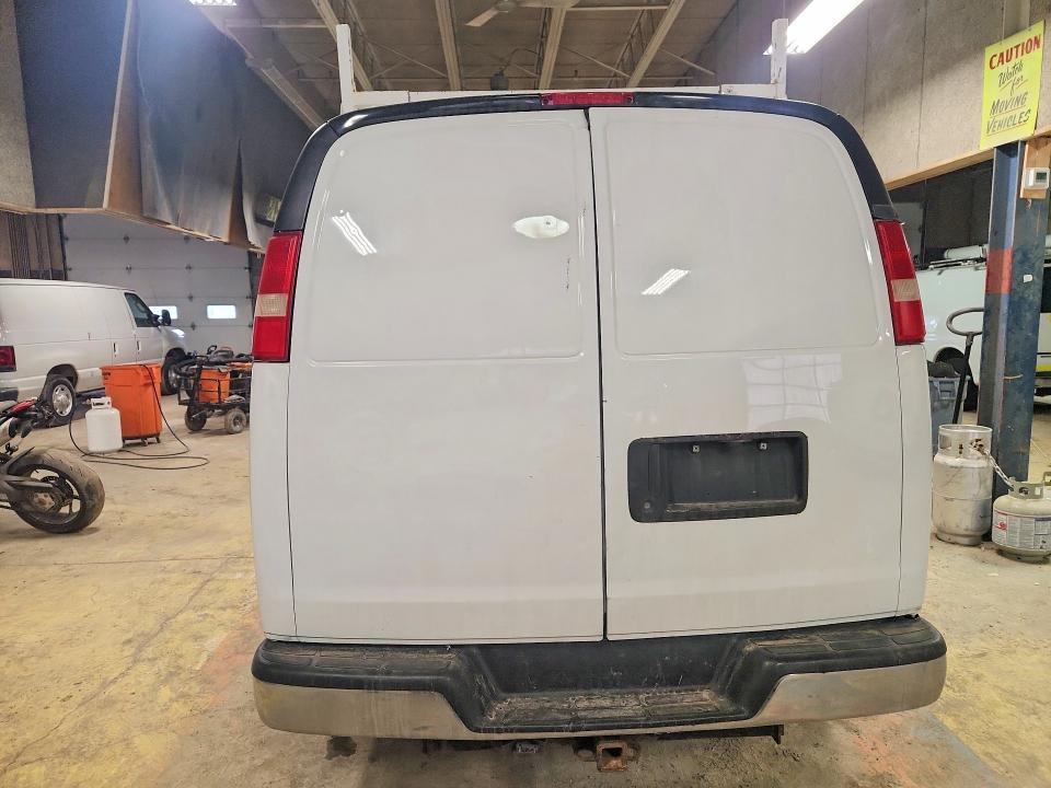 2014 Chev Express G2500