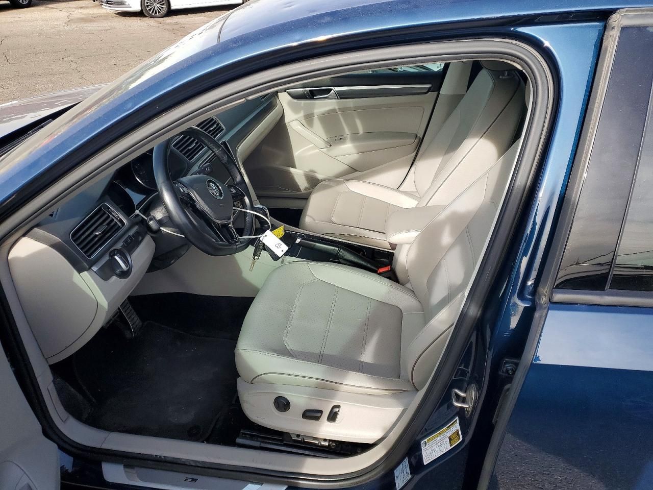 2018 Volkswagen Passat s