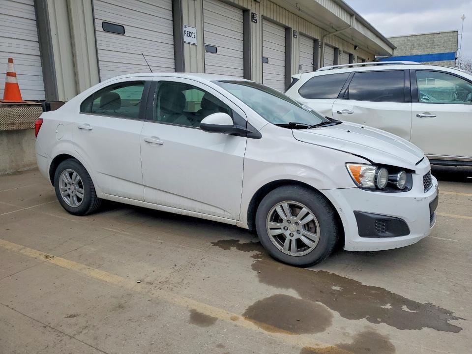 2016 Chevrolet Sonic lt