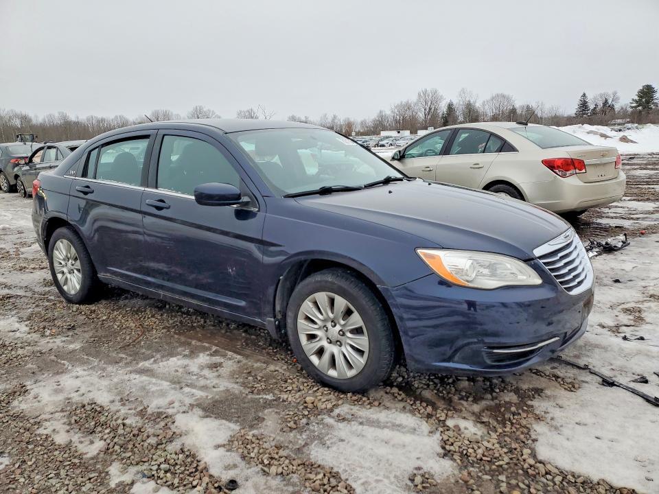 2013 Chrysler 200 lx