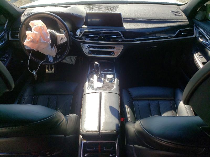 2021 BMW 740 i