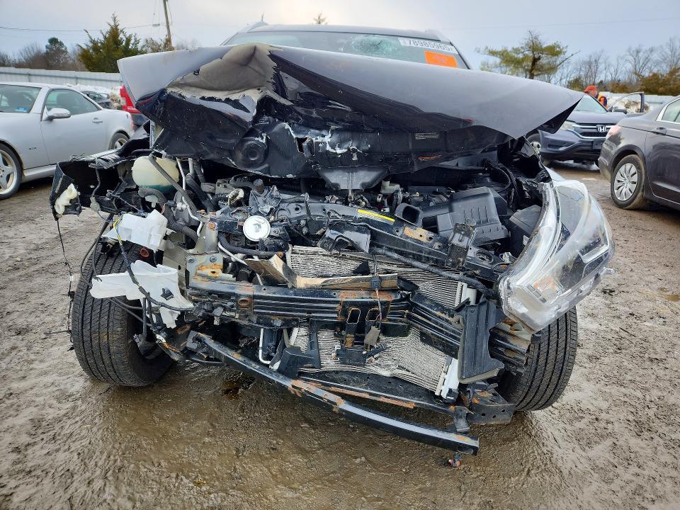 2020 Nissan Kicks sr