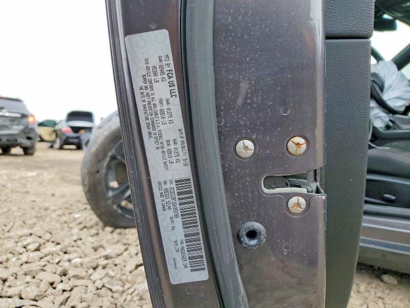 2016 Dodge Challenger r