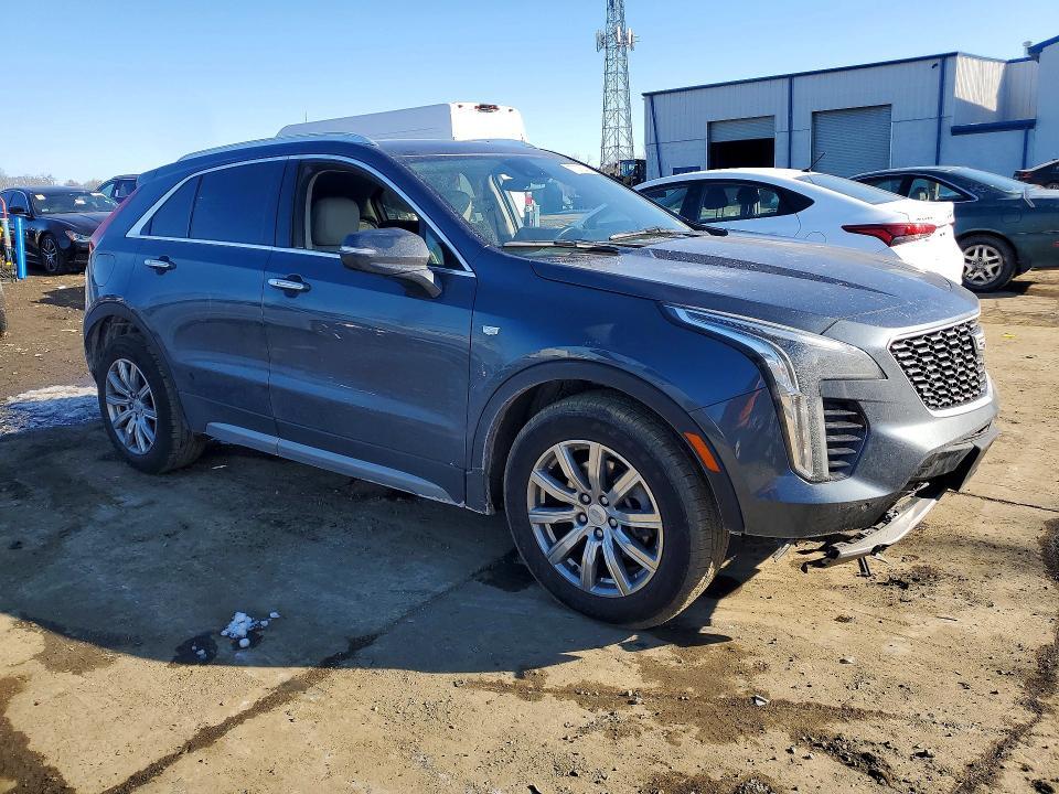 2021 Cadillac XT4 Premium Luxury