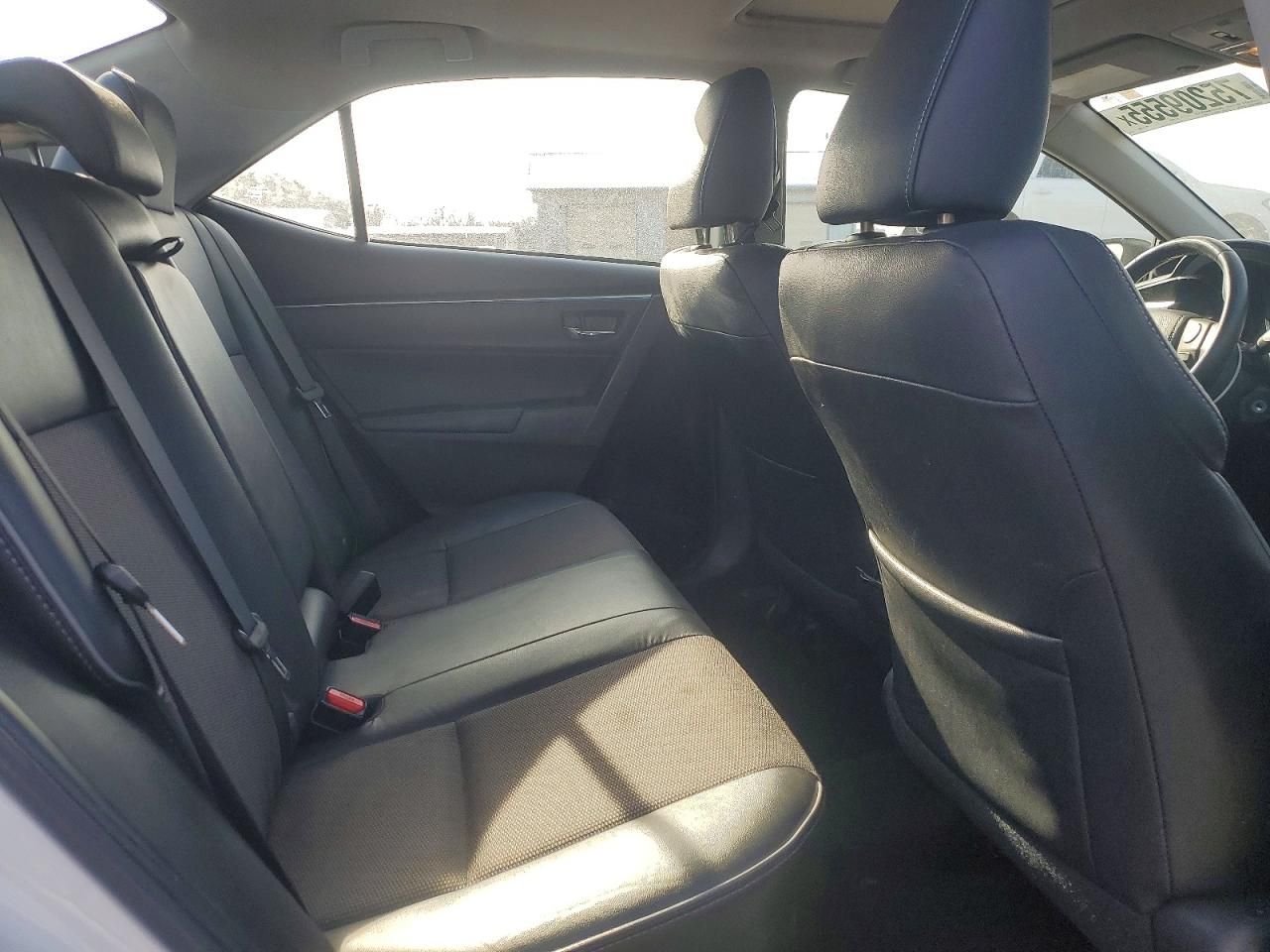 2015 Toyota Corolla l