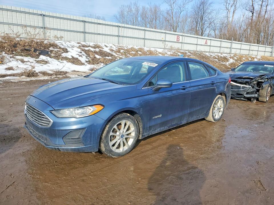 2019 Ford Fusion se