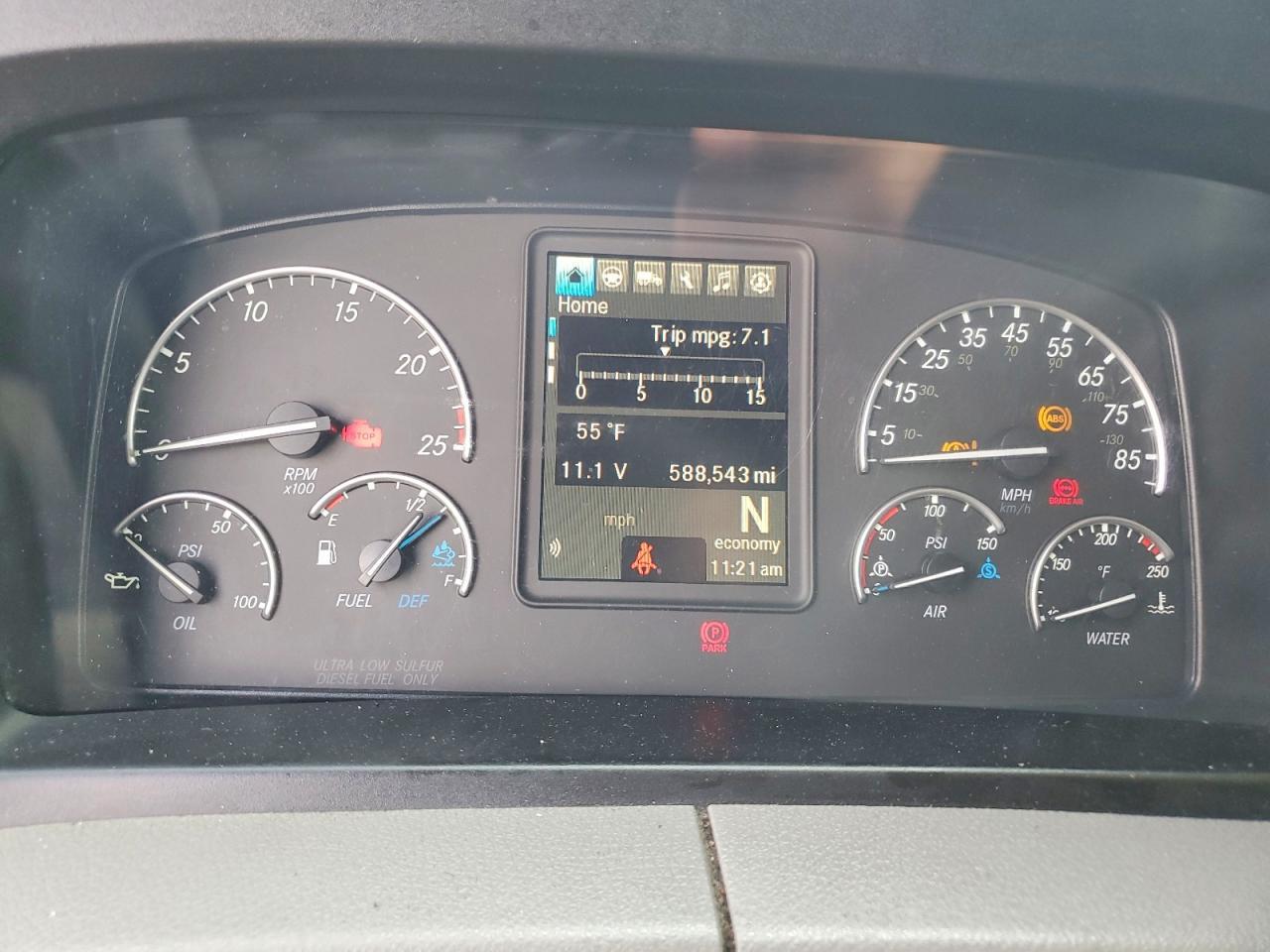 2021 Freigliner 2021 Freightliner Cascadia 126 Semi Truck