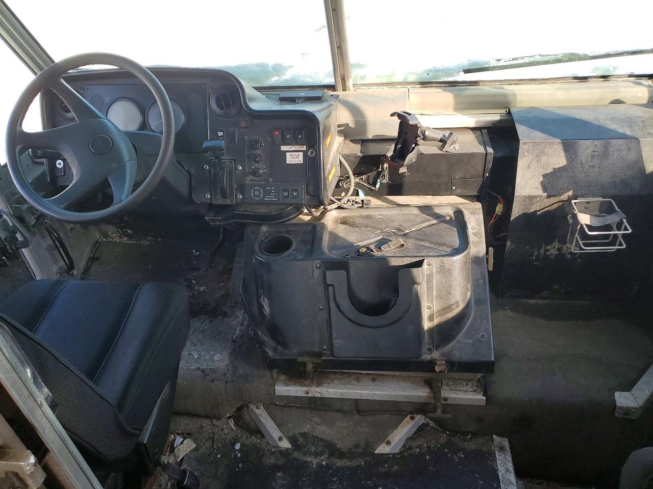 2007 Freightliner Chassis M Line WALK-IN Van