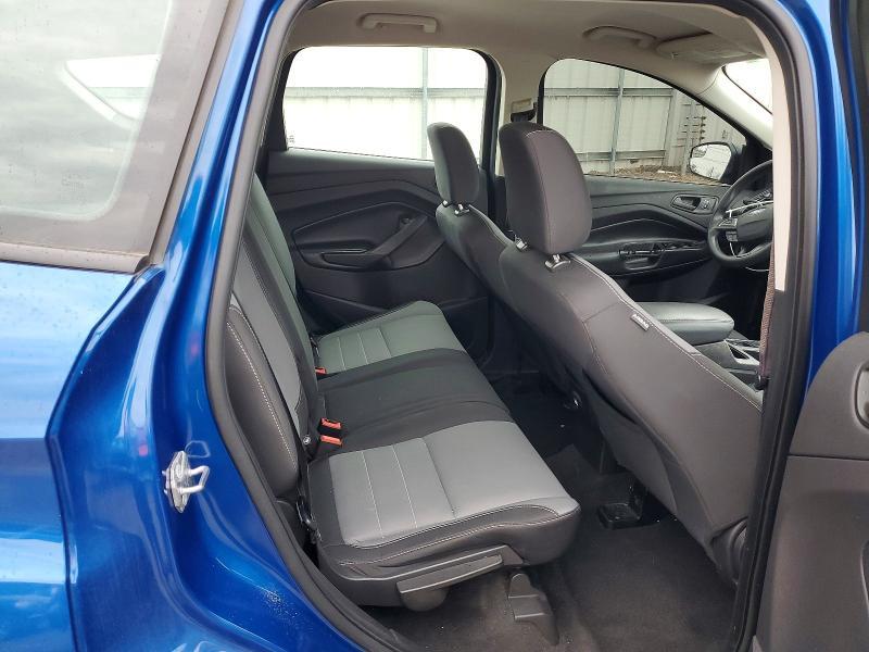 2019 Ford Escape s