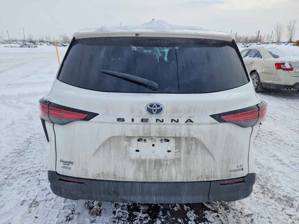 2021 Toyota Sienna le
