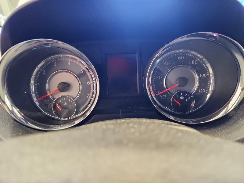 2013 Chrysler Town & Country Touring l