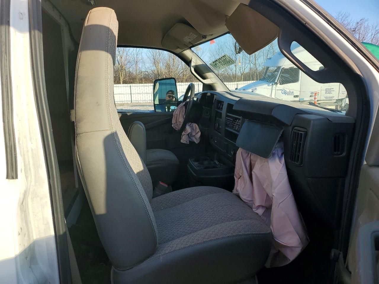 2019 Chevrolet Express G3500 BOX Truck