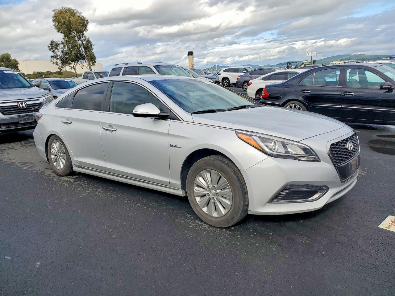 2016 Hyundai Sonata Hybrid
