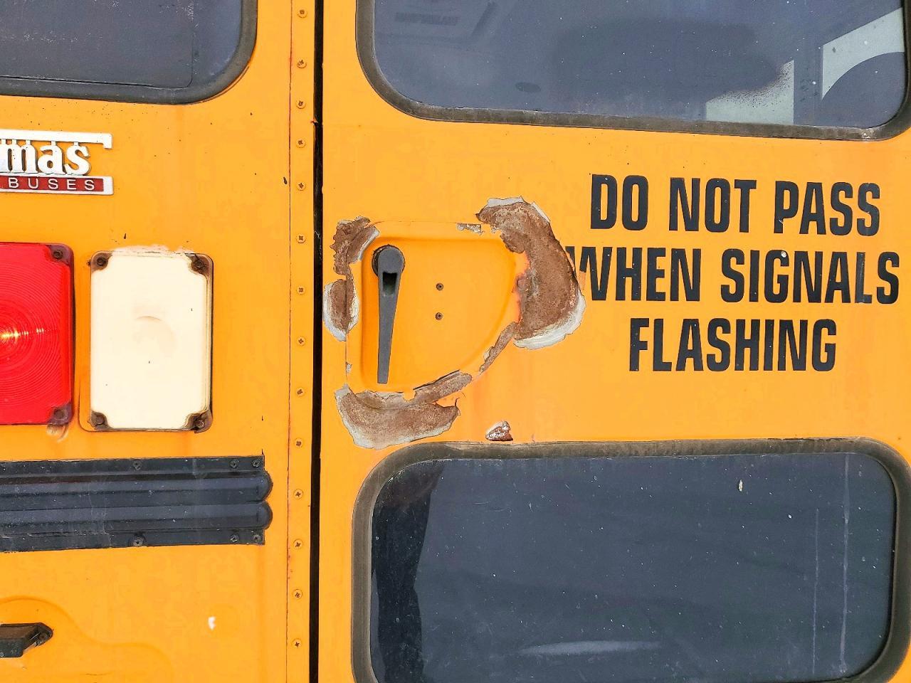 2011 Chevrolet 2011 Thomas Minotour G4500-School Bus