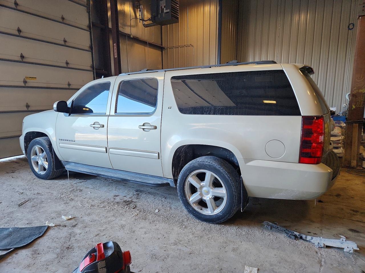 2013 Chevrolet Suburban K1500 lt