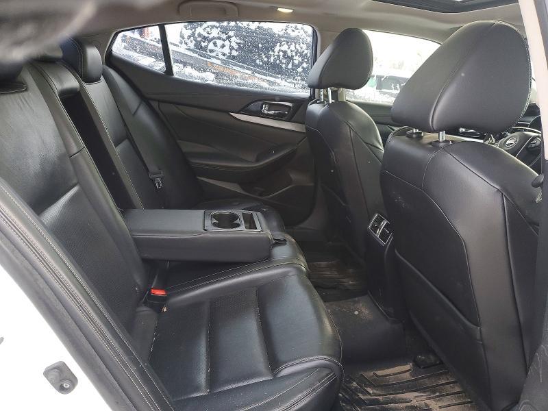 2016 Nissan Maxima