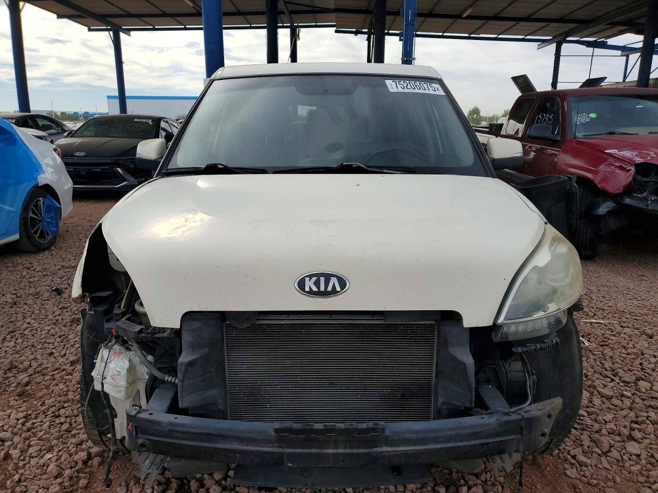 2013 KIA Soul +