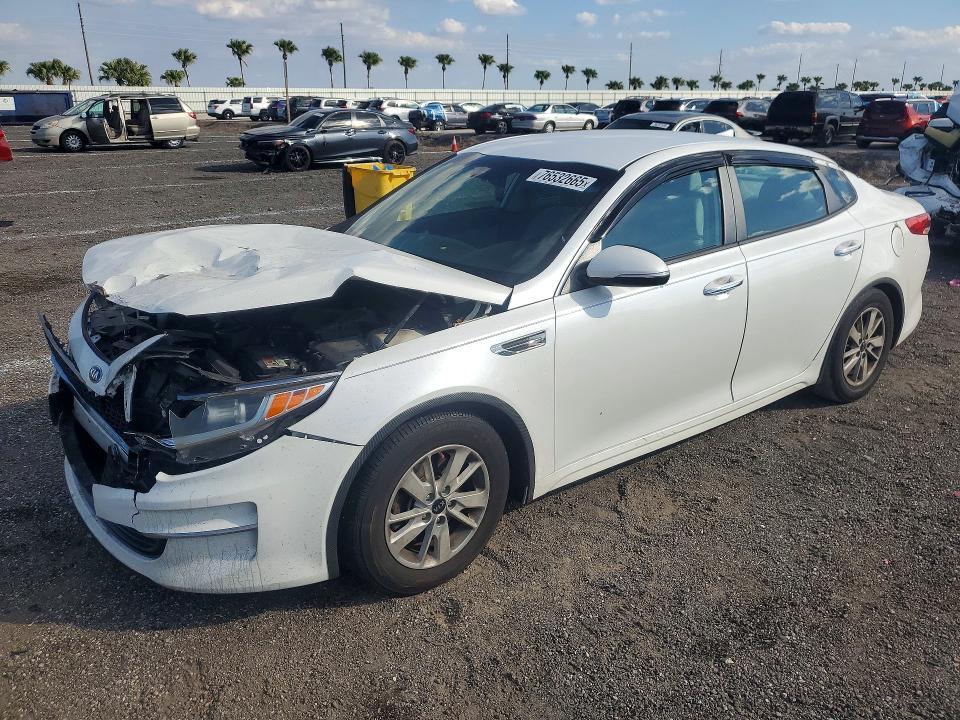 2017 KIA Optima lx