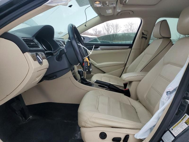 2016 Volkswagen Passat se