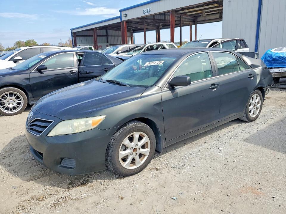 2011 Toyota Camry le