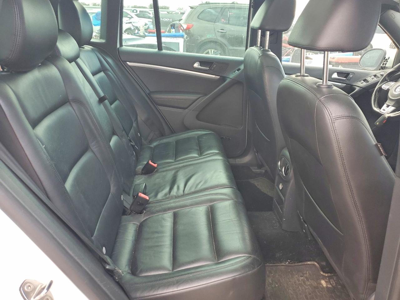2014 Volkswagen Tiguan s