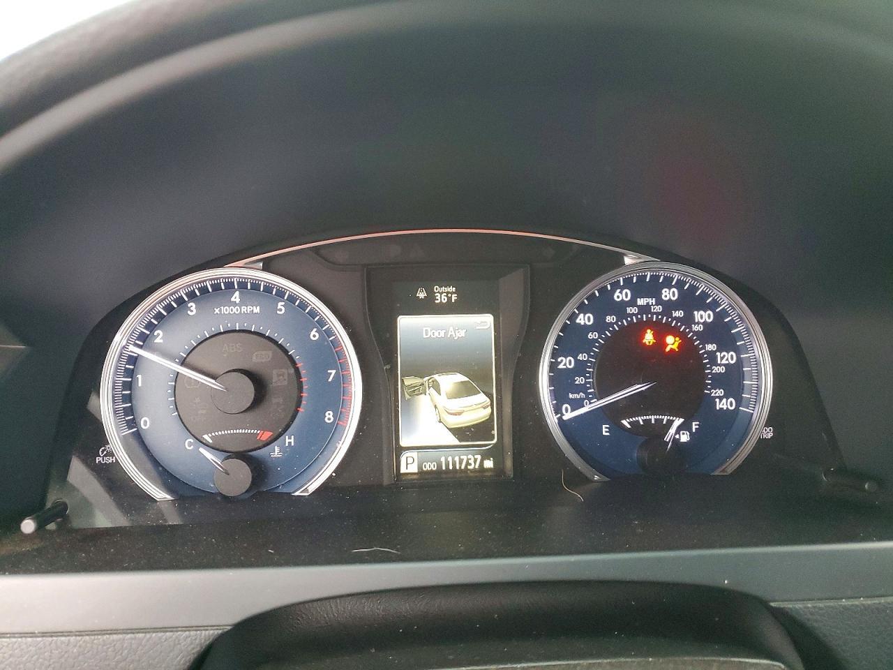 2016 Toyota Camry le