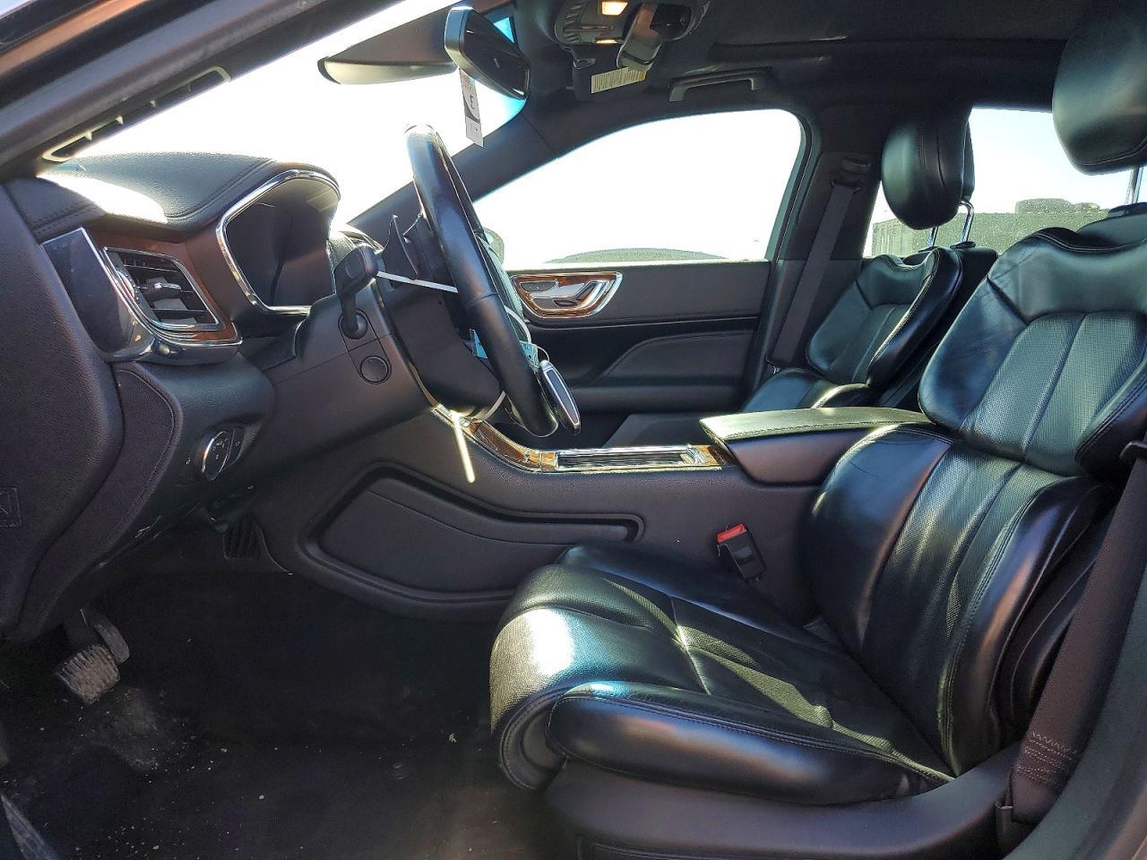 2017 Lincoln Continental Select
