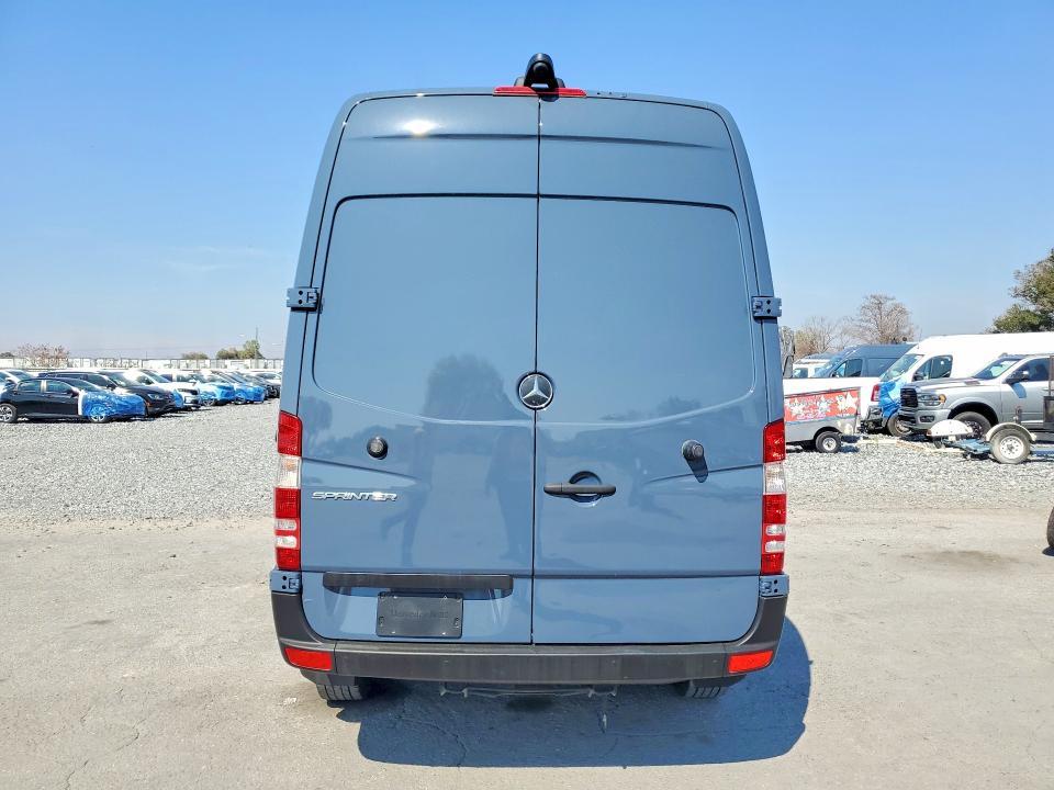 2018 Mercedes-Benz Sprinter 2500