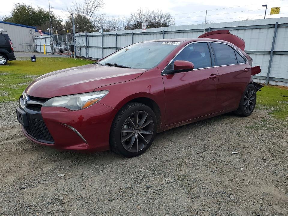 2016 Toyota Camry le