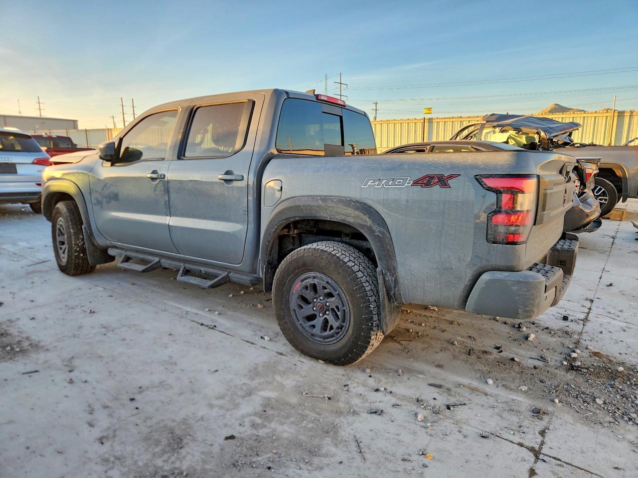2025 Niss Frontier Pro-4x