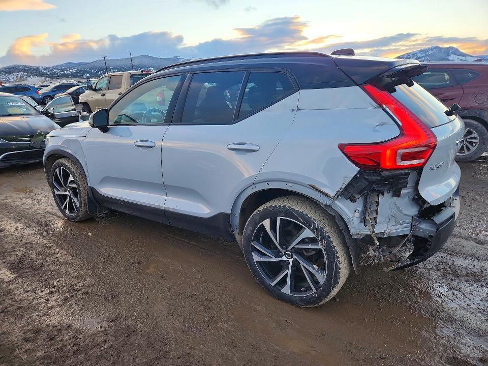 2021 Volvo Xc40 T5 R-design