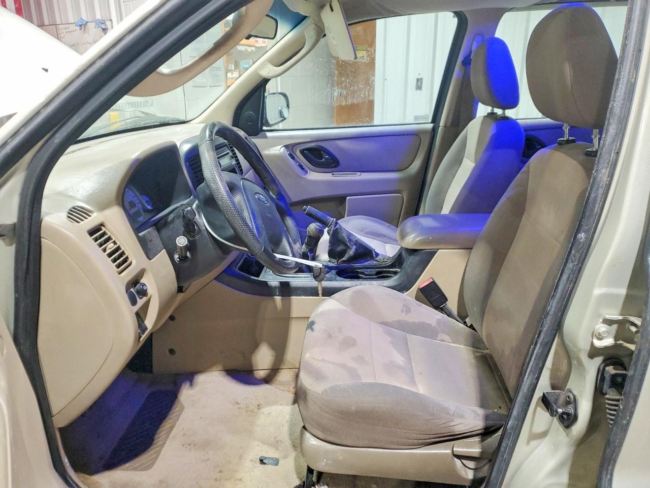 2005 Ford Escape xls
