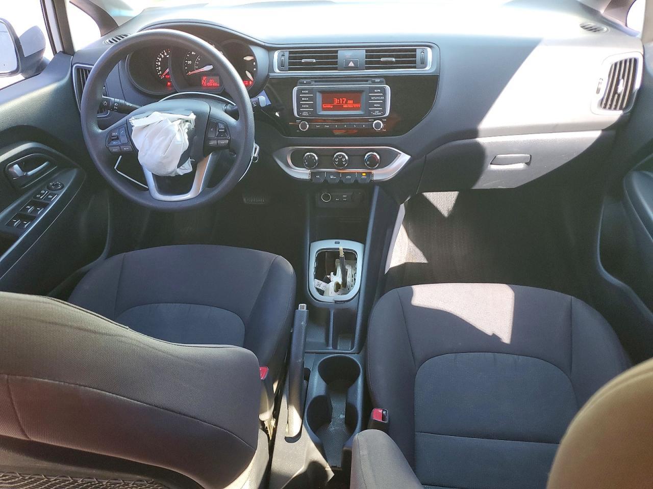2016 KIA Rio lx