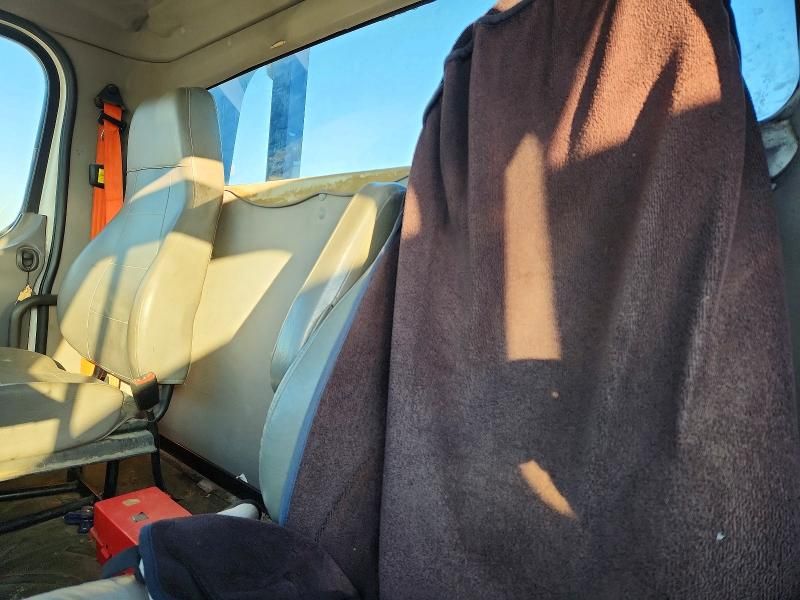 2015 Freightliner Business Class M2 Rollback TOW Truck