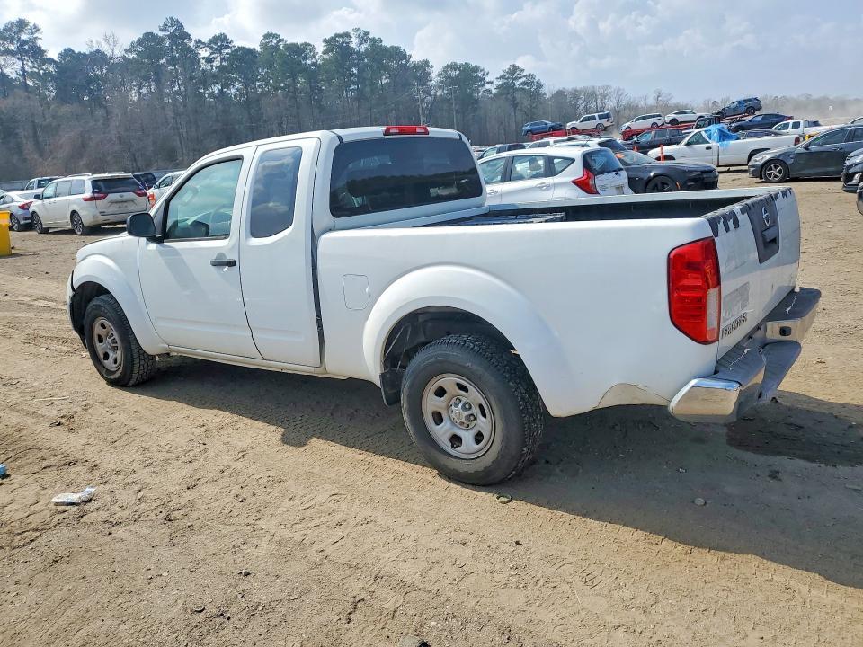 2015 Nissan Frontier S