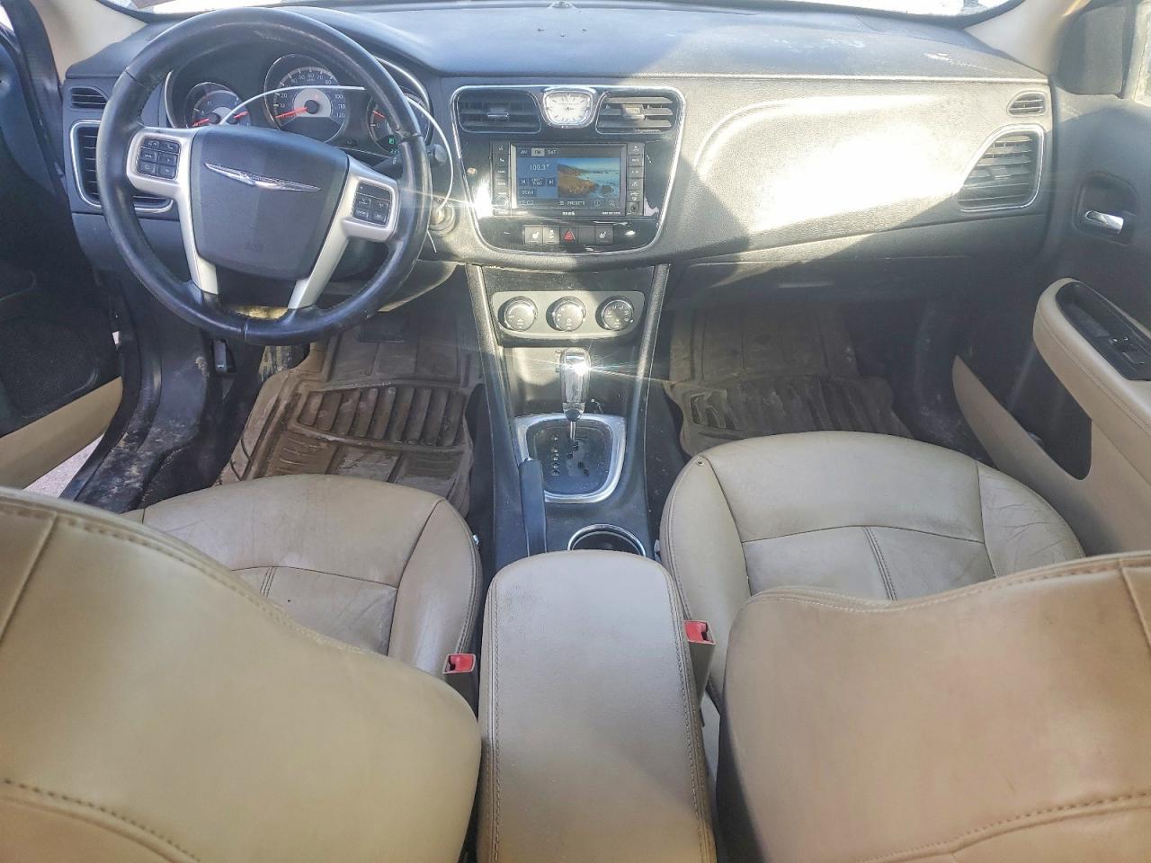 2012 Chrysler 200 Limited