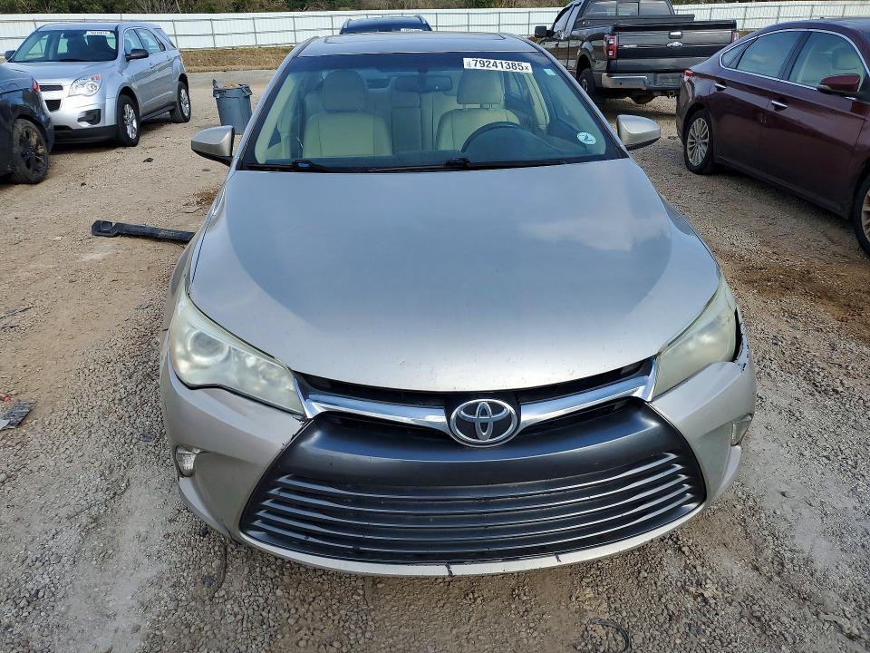 2015 Toyota Camry xle
